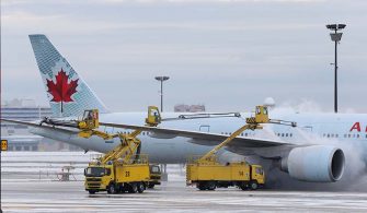 Air Canada Planes De-Icing