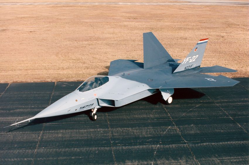 Gelişmiş Ama Yarım Kalmış Avcı: Lockheed YF-22