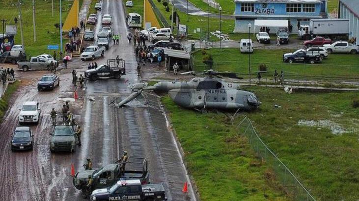 Meksika’da Gerçekleşen Helikopter Kazası Kameraya Yansıdı